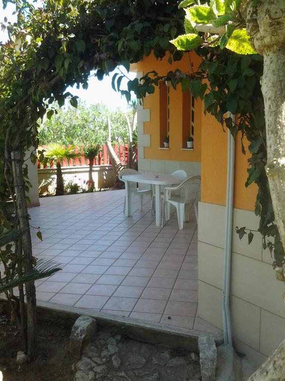 Kamarina Land Bed & Breakfast Santa Croce Camerina Bagian luar foto