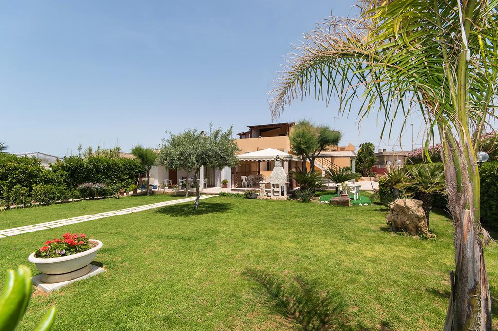 Kamarina Land Bed & Breakfast Santa Croce Camerina Bagian luar foto